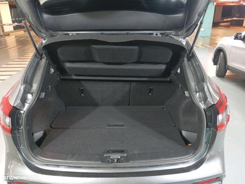 Nissan Qashqai 1.5 dCi N-Connecta - 4