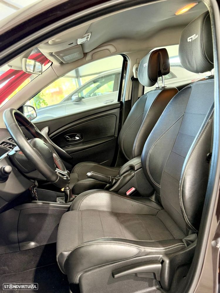 Renault Mégane Sport Tourer 1.5 dCi GT Line SS - 18
