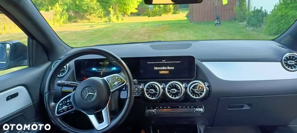 Mercedes-Benz GLA 200 Progressive - 25