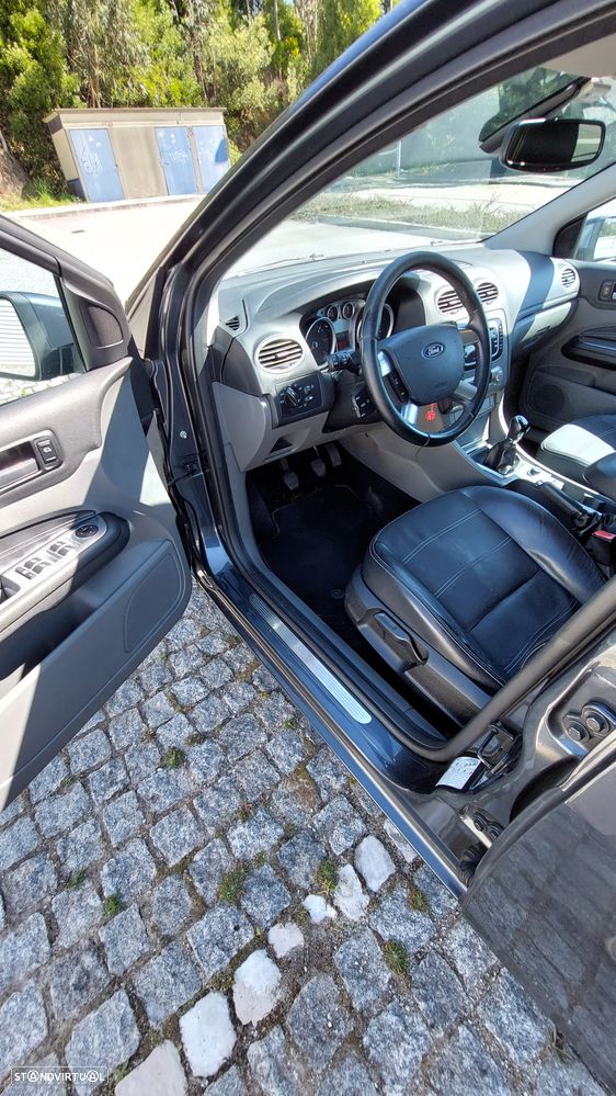 Ford Focus SW 1.6 TDCi Titanium - 16