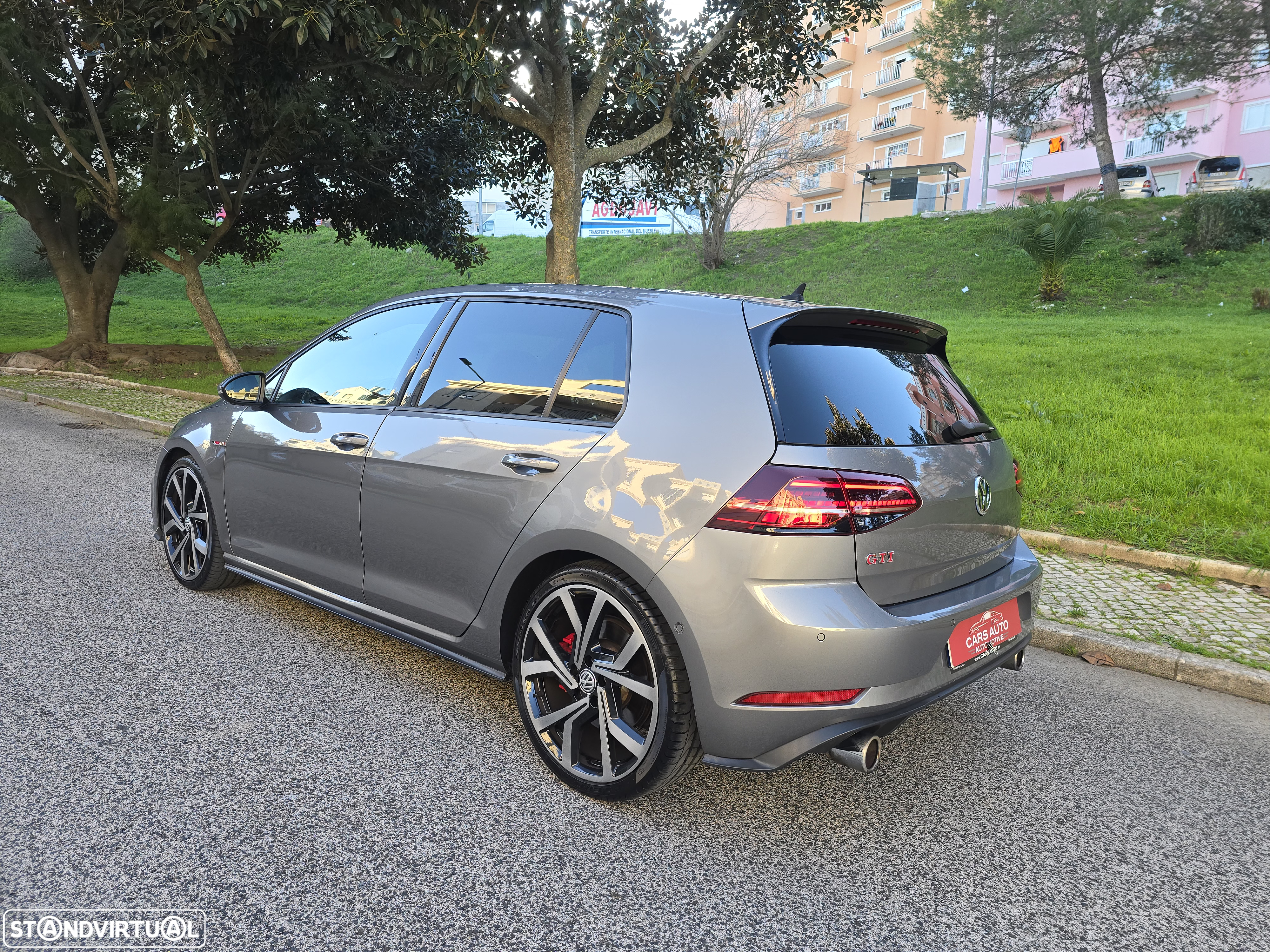 VW Golf 2.0 TSI GTI DSG Performance - 10
