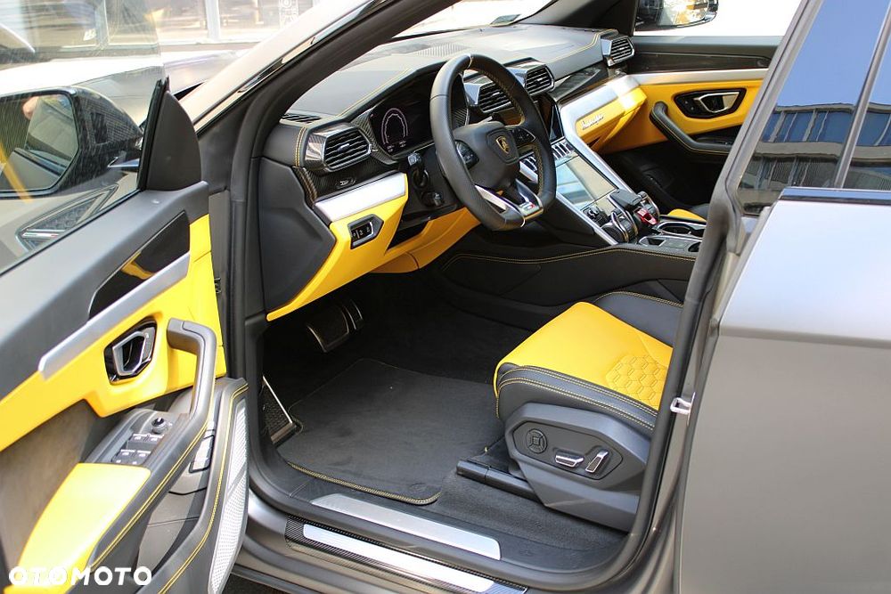 Lamborghini Urus Standard - 9