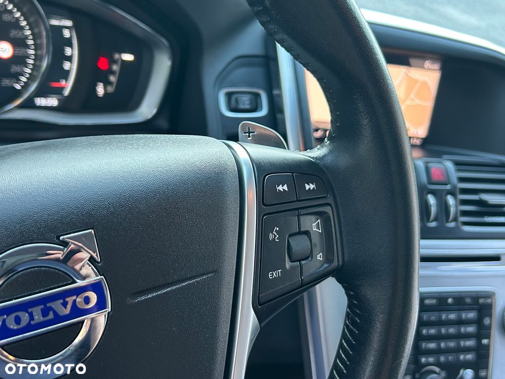 Volvo XC 60 - 18