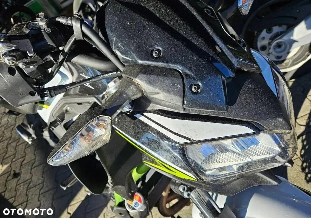 Kawasaki Z 650 - 6