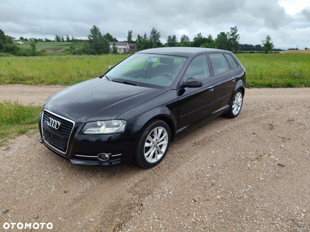 Audi A3 Sportback - 1