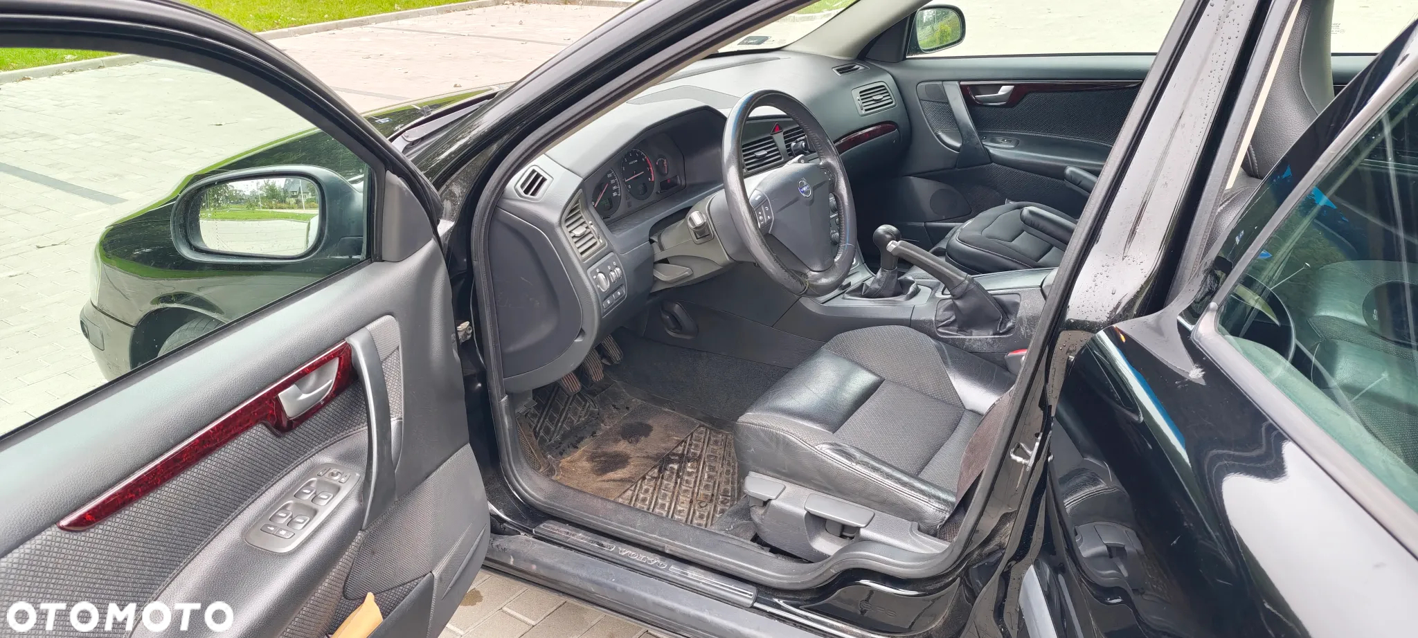 Volvo S60 2.4 - 23
