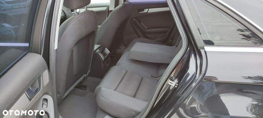 Audi A4 Limousine - 7