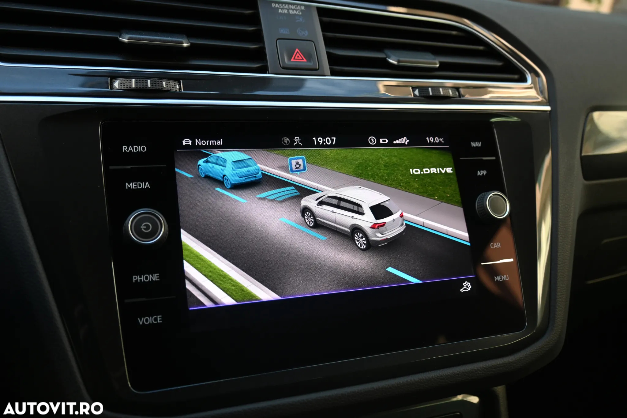 Volkswagen Tiguan 2.0 TDI SCR DSG 4Motion Elegance - 33