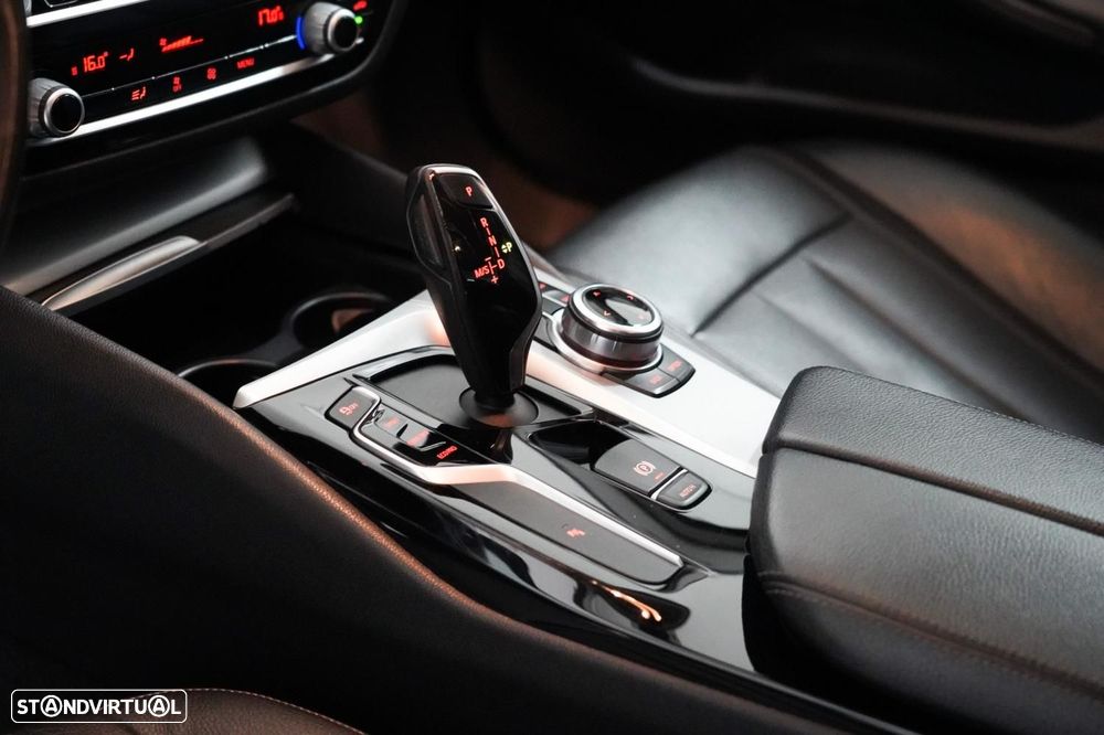 BMW 520 d Auto — fotografia 17