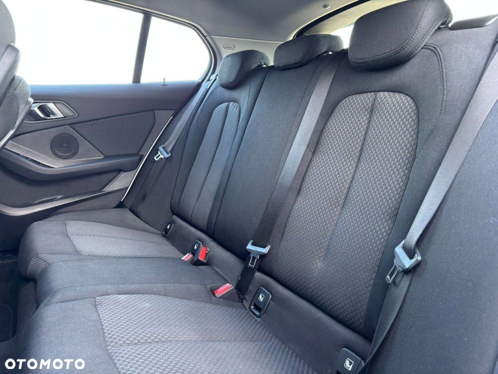 BMW Seria 1 118i Advantage - 19