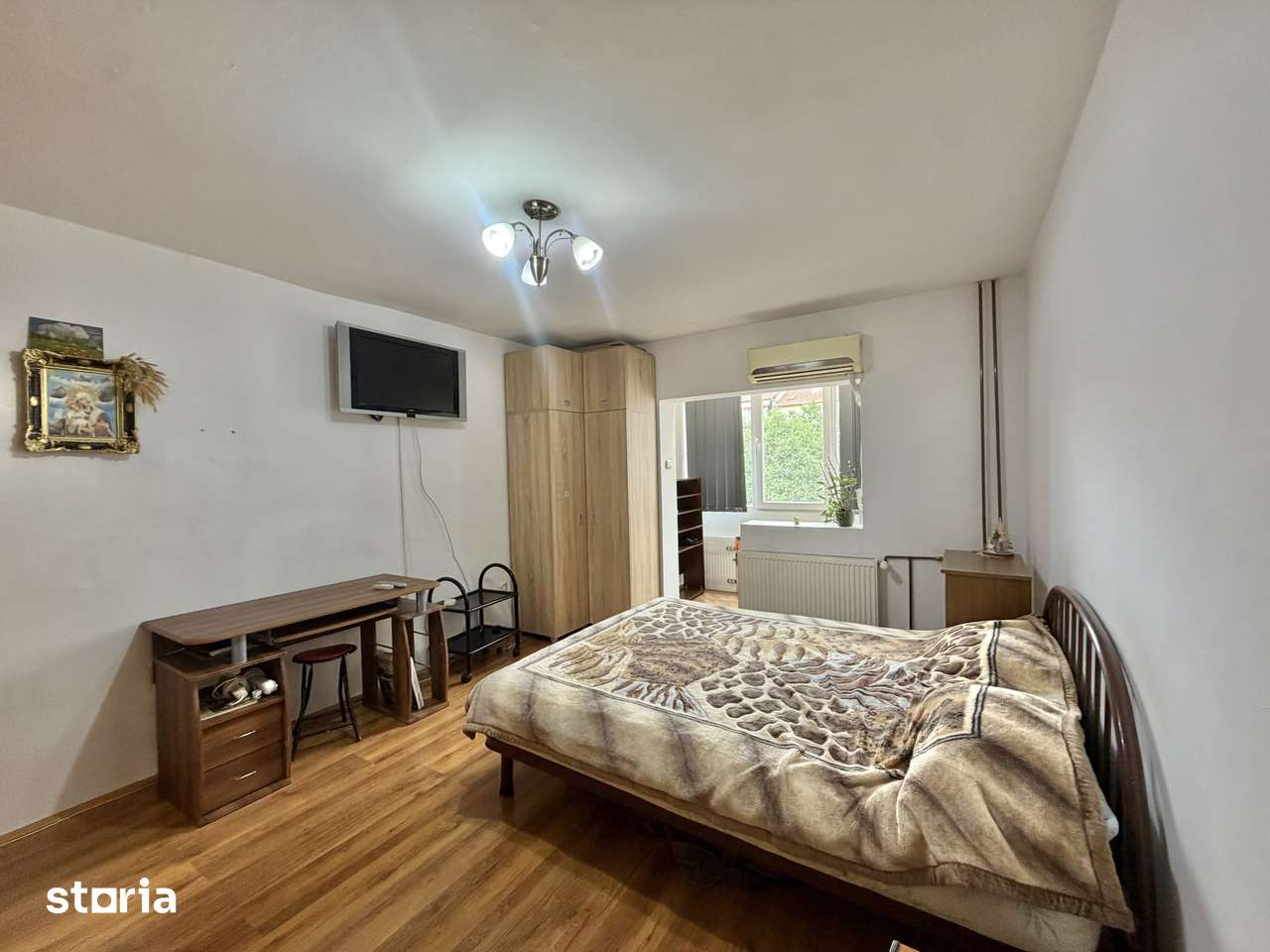 Apartament 1 camera, decomandat, etaj 3, zona Dambovita — fotografia 1