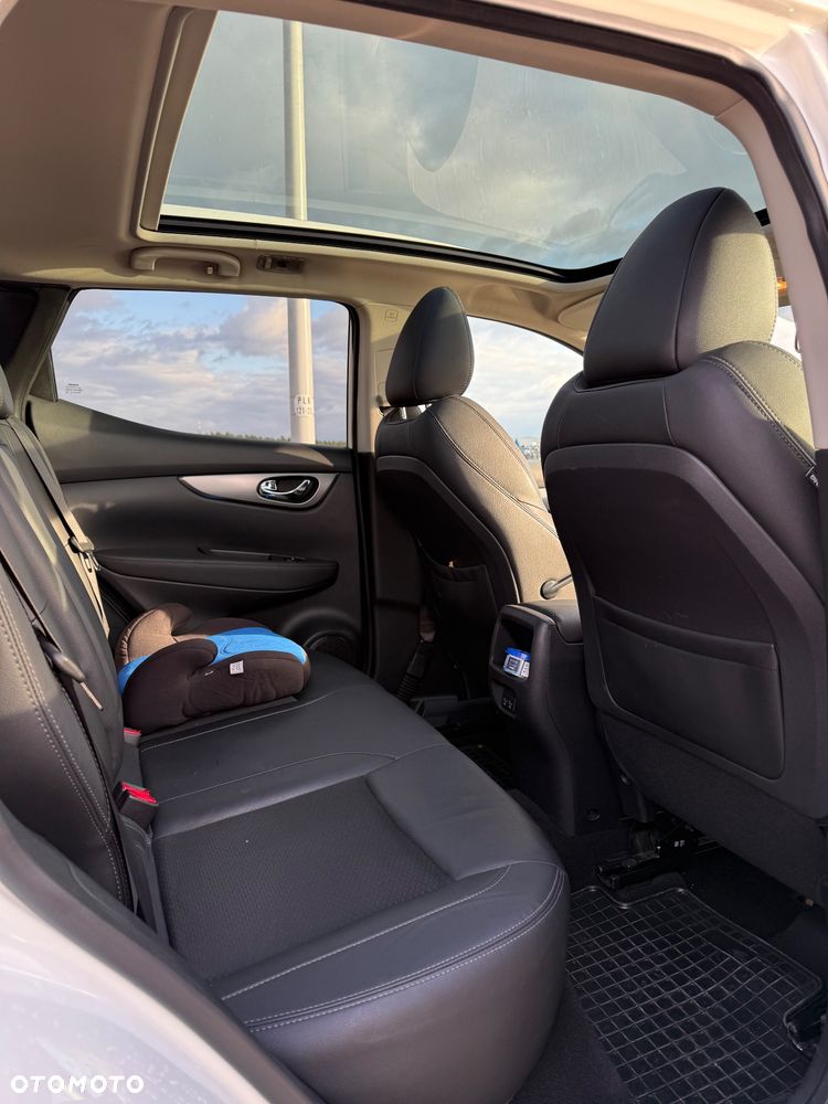 Nissan Qashqai 1.7 dCi 4x4 Tekna+ Xtronic - 9