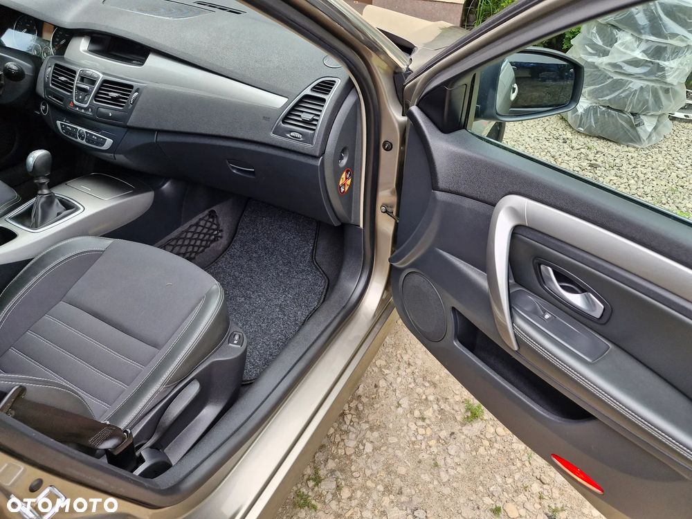 Renault Laguna 2.0 Limited - 24