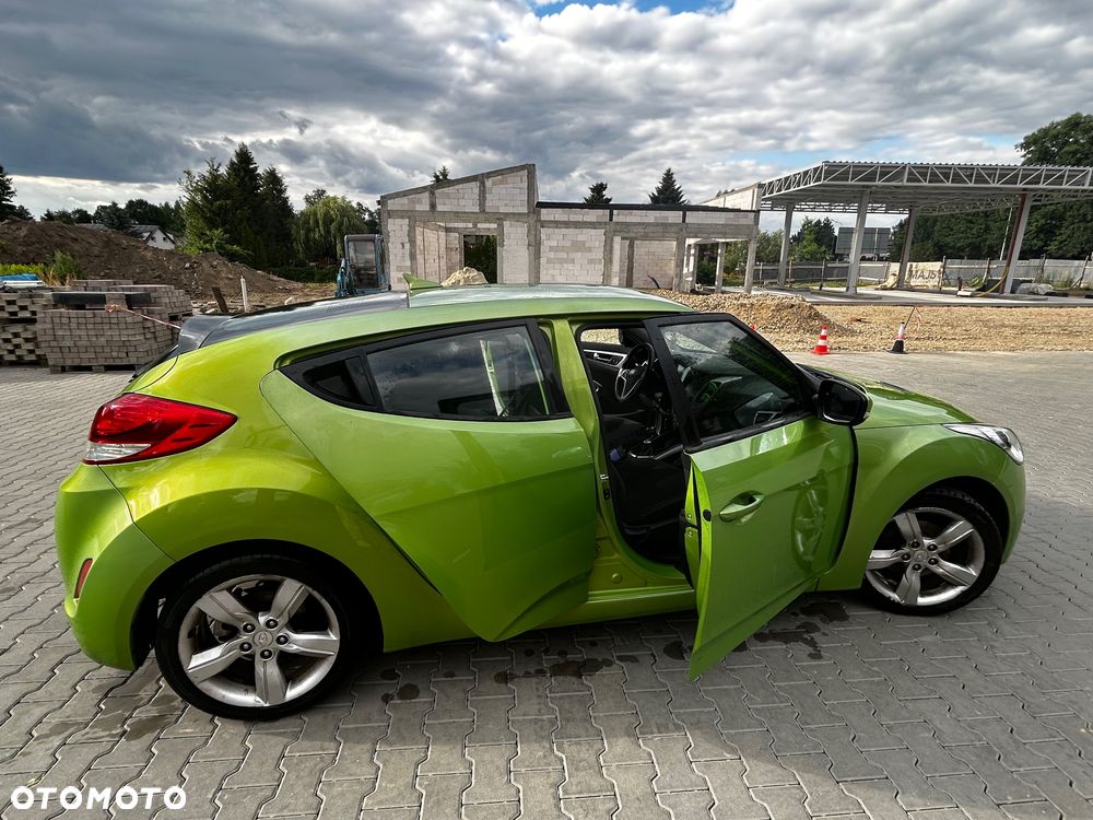 Hyundai Veloster 1.6 Style - 6