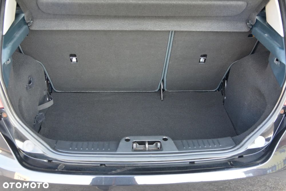 Ford Fiesta 1.25 Titanium EU5 - 14