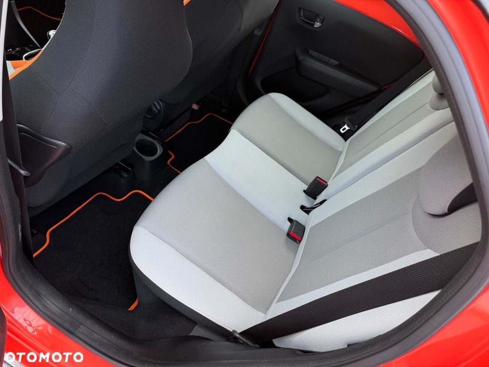 Toyota Aygo x-cite - 28