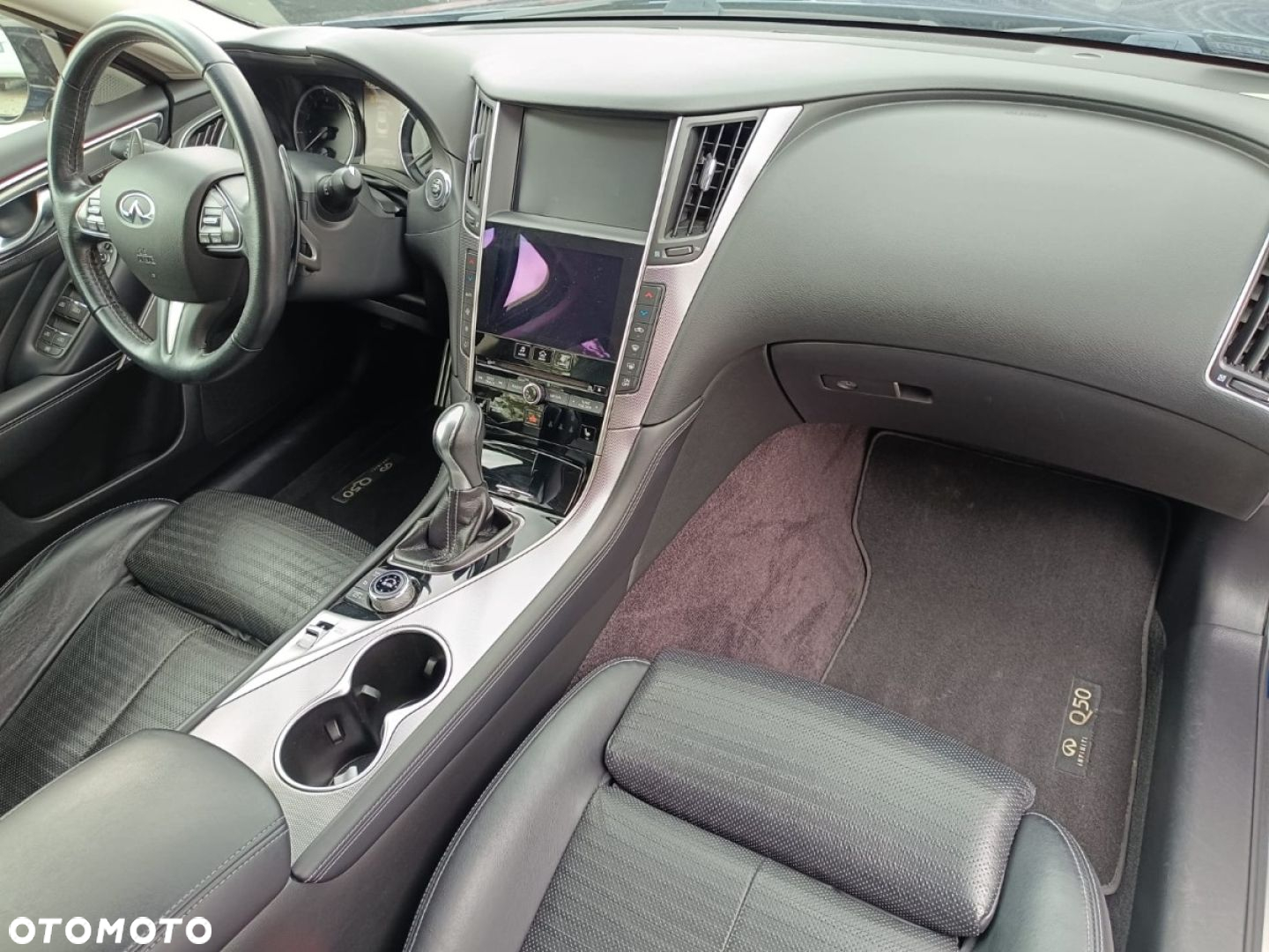 Infiniti Q50 - 30