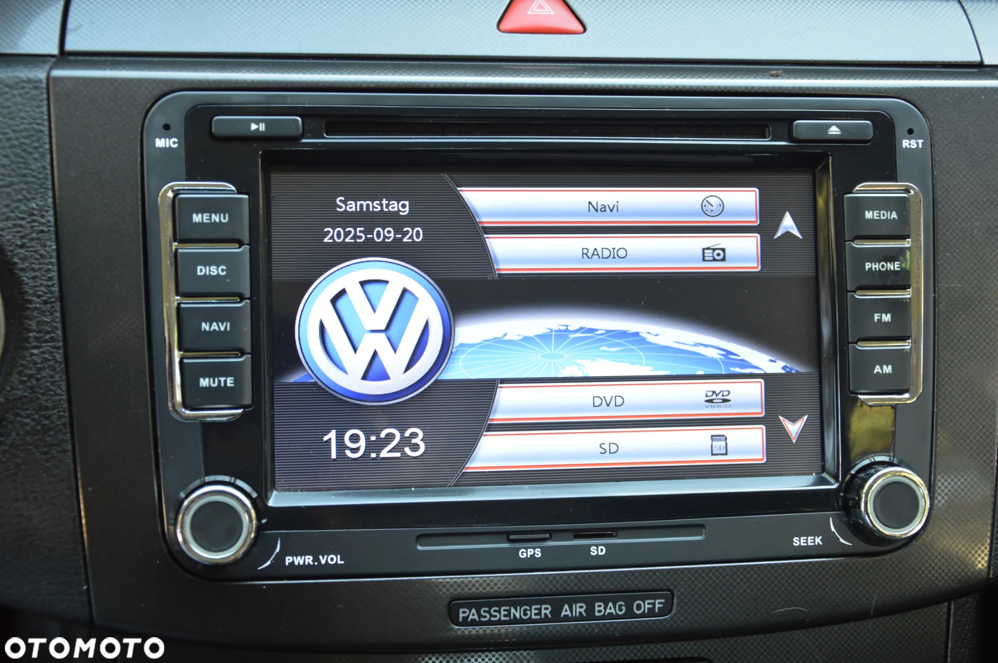 Volkswagen Passat 1.6 Trendline - 23