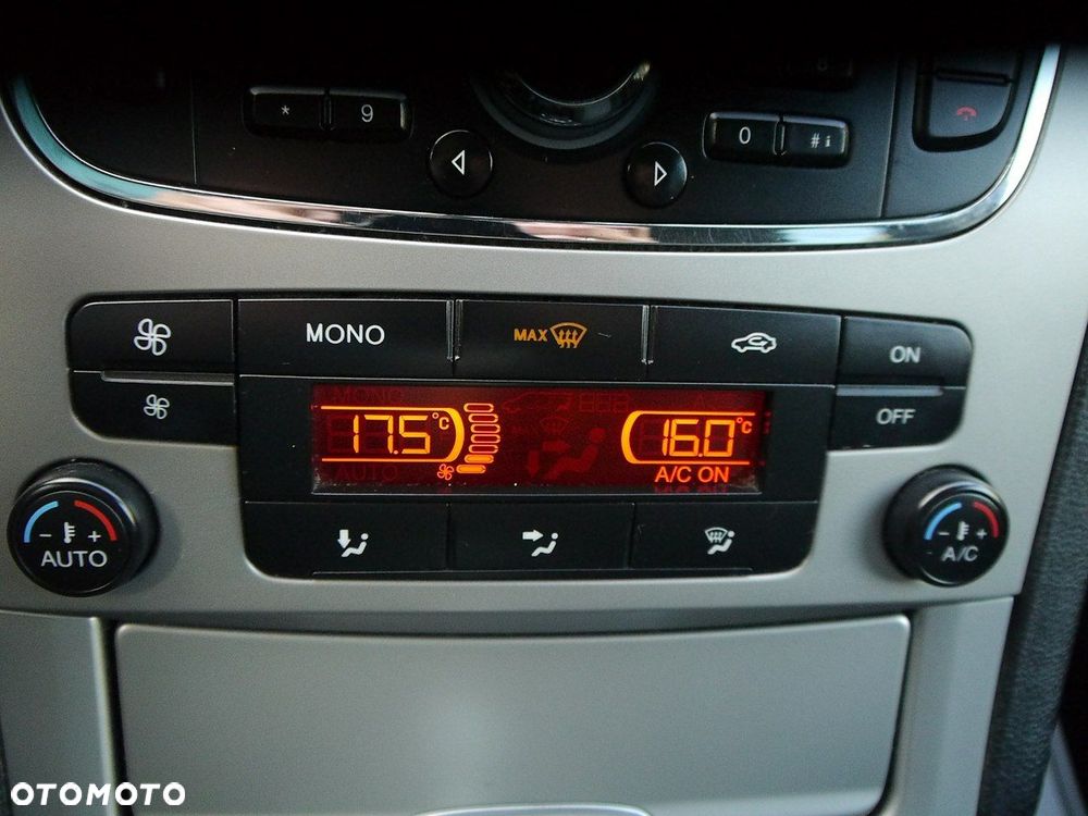 Ford Galaxy 2.0 TDCi Ambiente - 19