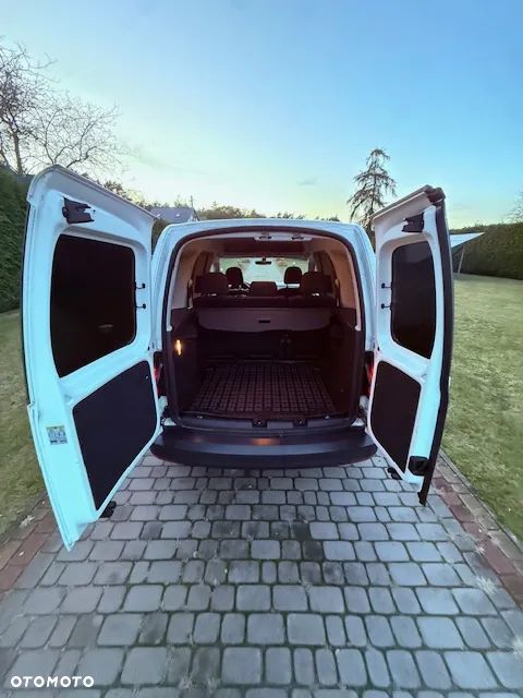 Volkswagen Caddy 2.0 TDI Trendline DSG - 11