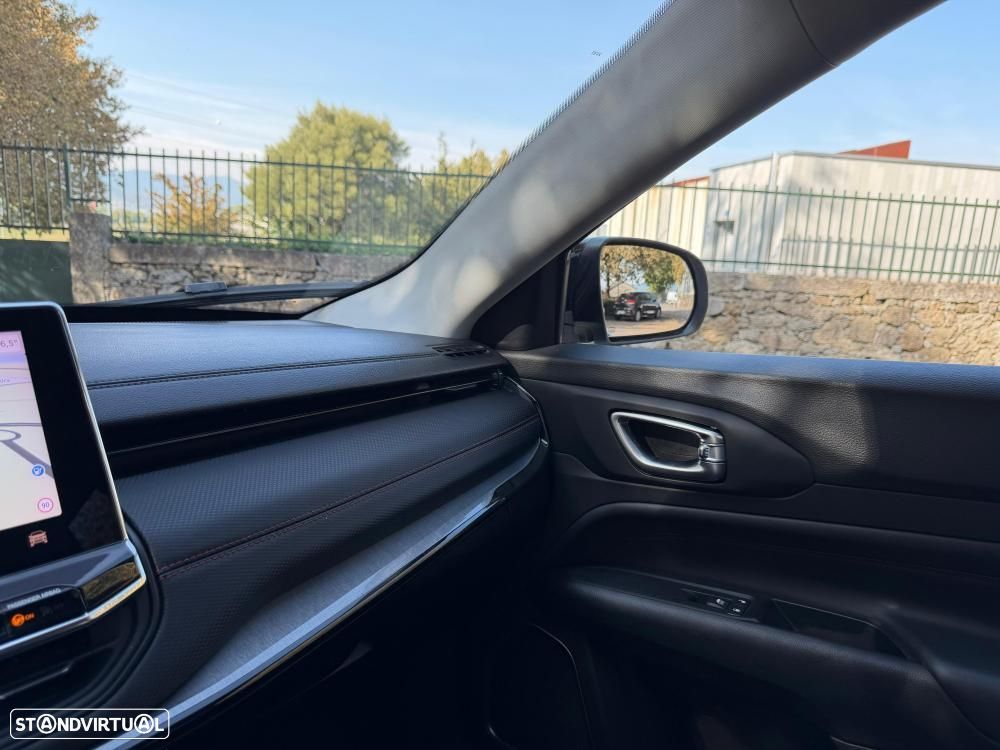 Jeep Compass 1.3 T-GDI 4xe PLUG-IN HYBRID Auto First Edition Urban - 17