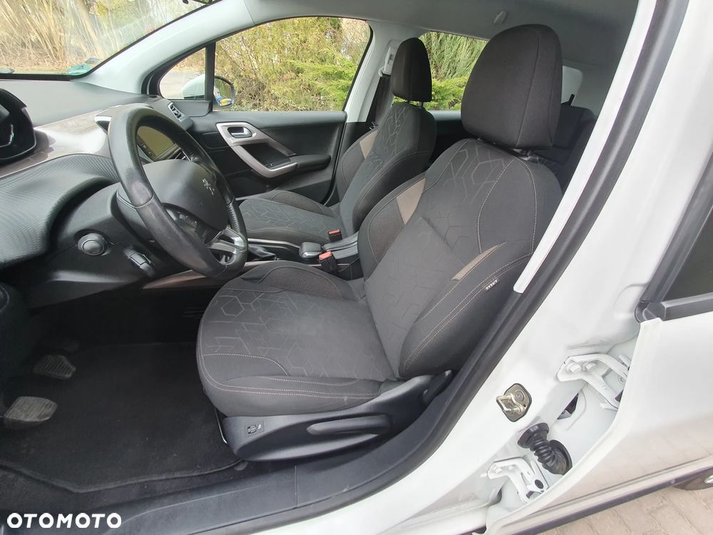 Peugeot 2008 1.6 e-HDi Active S&S - 10