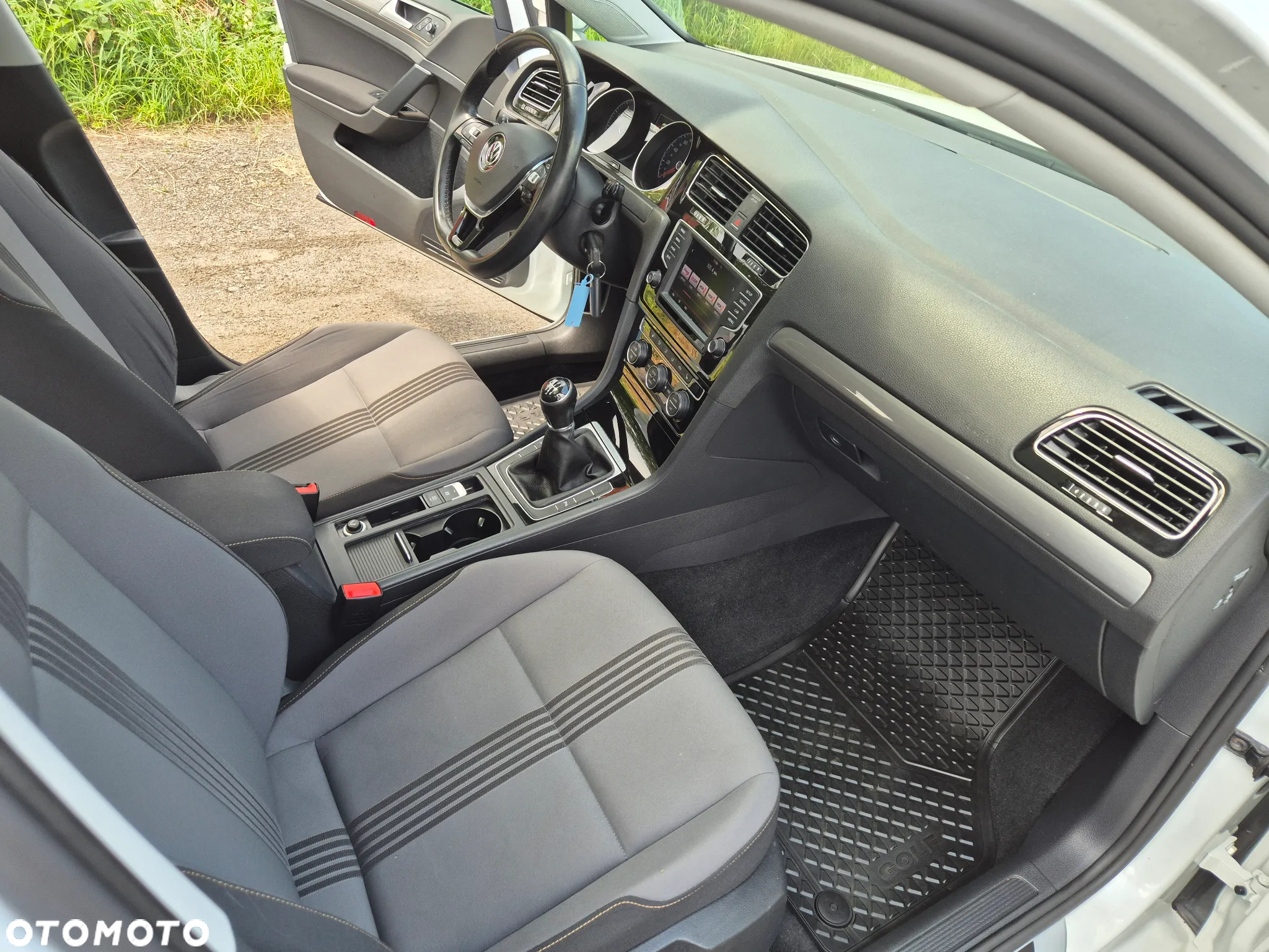 Volkswagen Golf 1.2 TSI BlueMotion Technology Allstar - 12