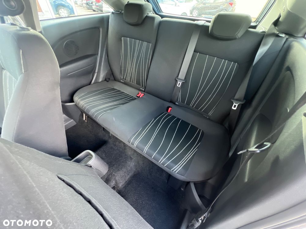 Opel Corsa 1.4 16V 111 - 12