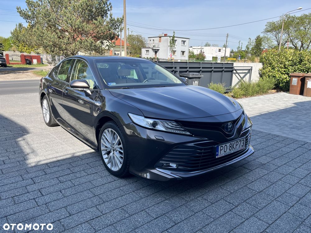 Toyota Camry 2.5 Hybrid Executive CVT - 2