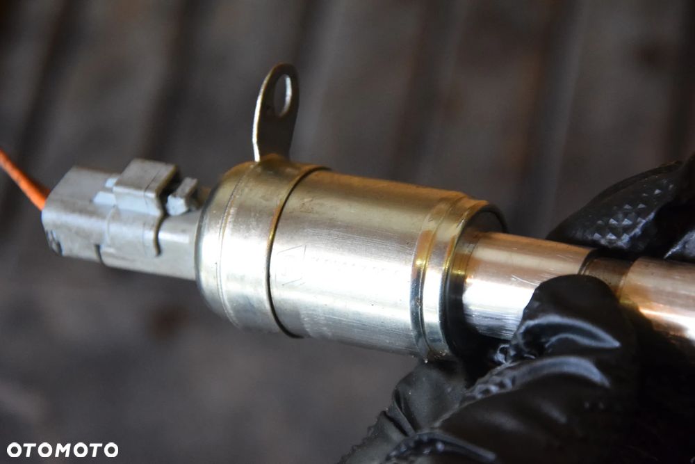 Renault Dacia 1.6 16V K4M Zawór zmiannych faz rozrządu - 3