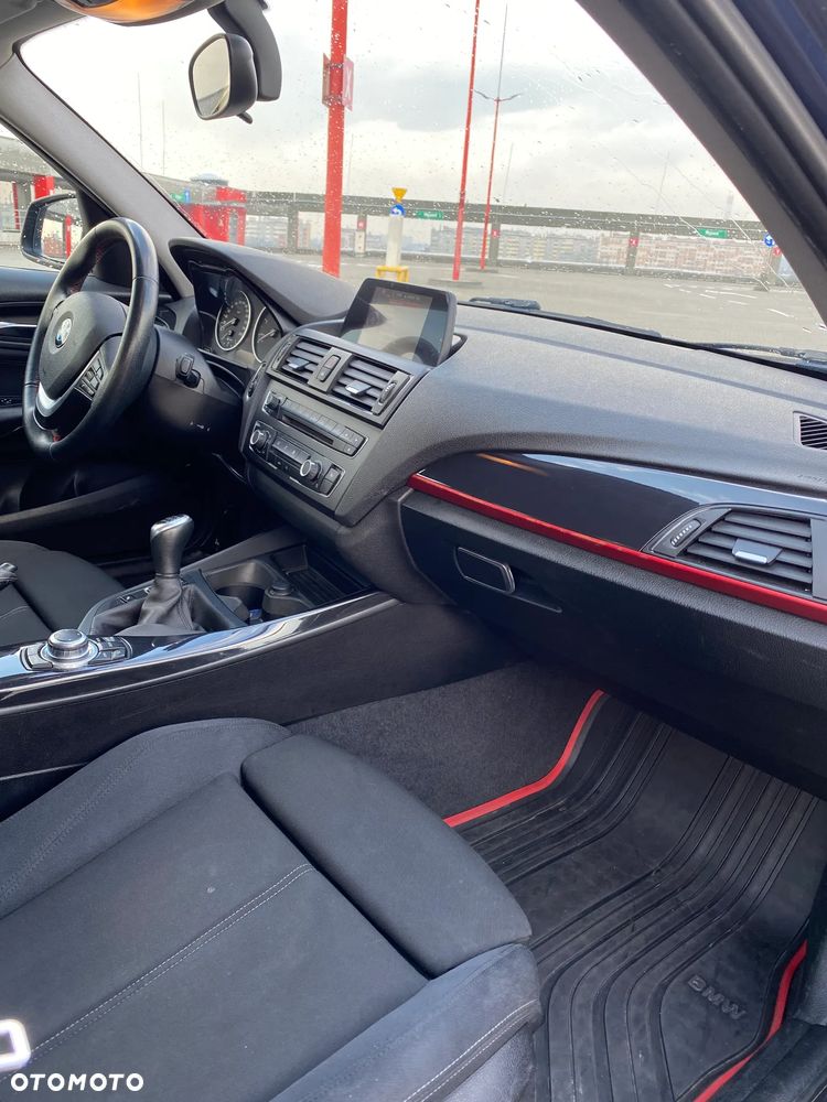 BMW Seria 1 116d Sport Line - 12