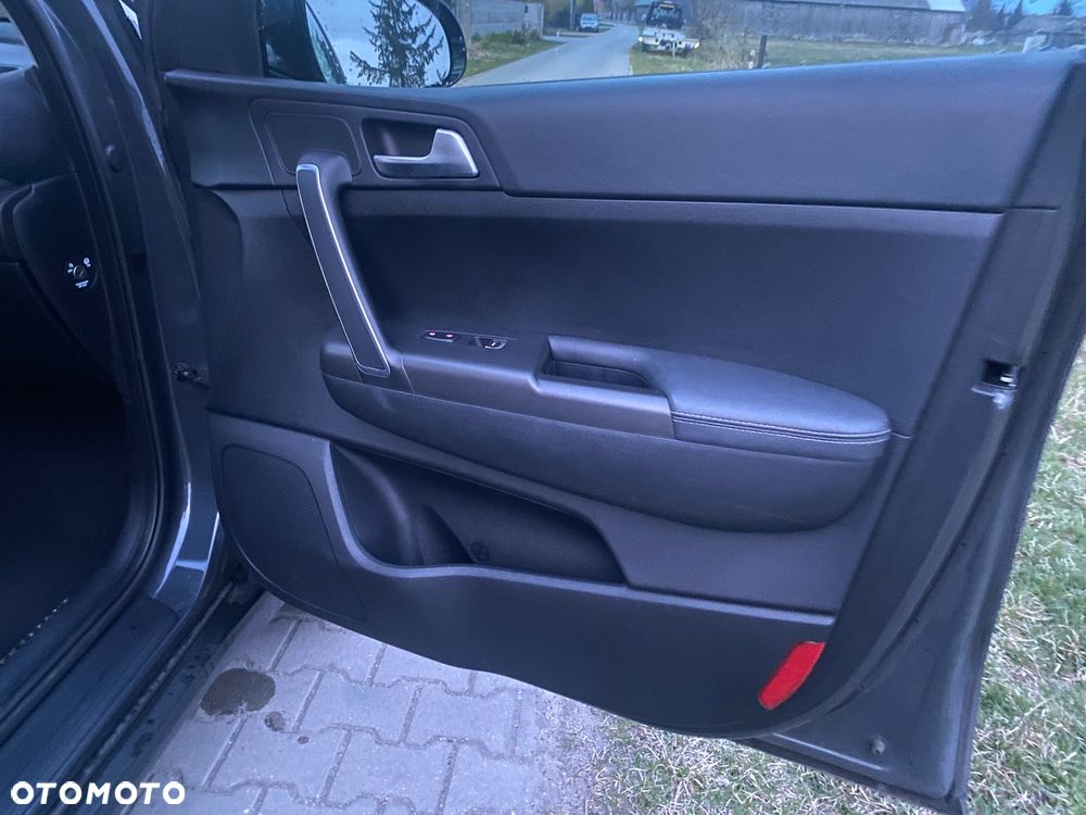 Kia Sportage 1.6 T-GDI AWD DCT PLATINUM - 20