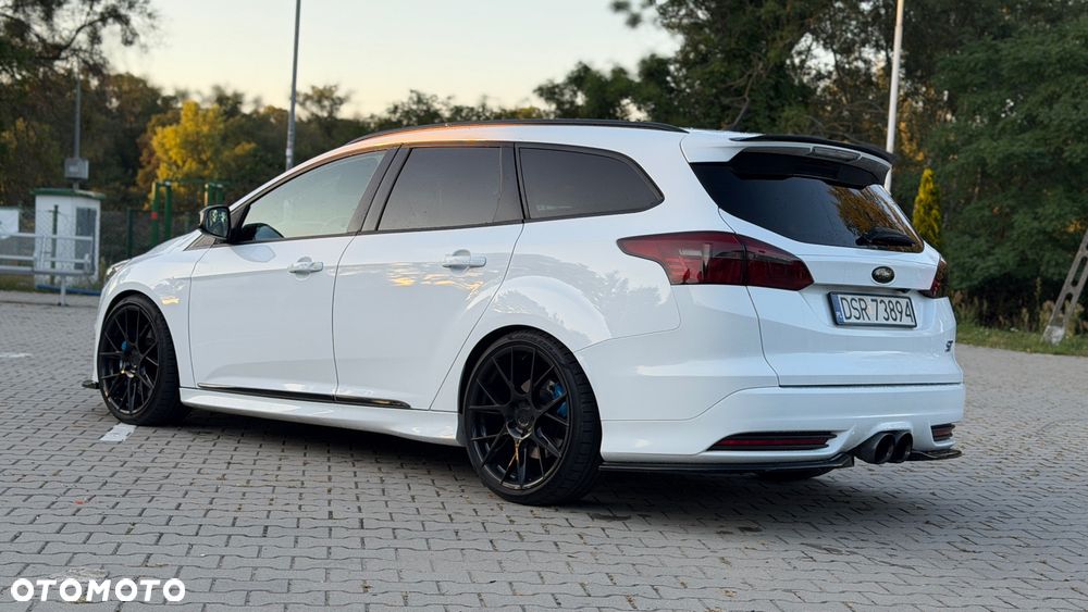 Ford Focus 2.0 EcoBoost ST - 2