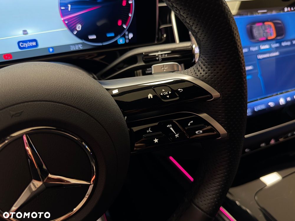 Mercedes-Benz Klasa E 220 d mHEV 4-Matic AMG 9G-Tronic - 23