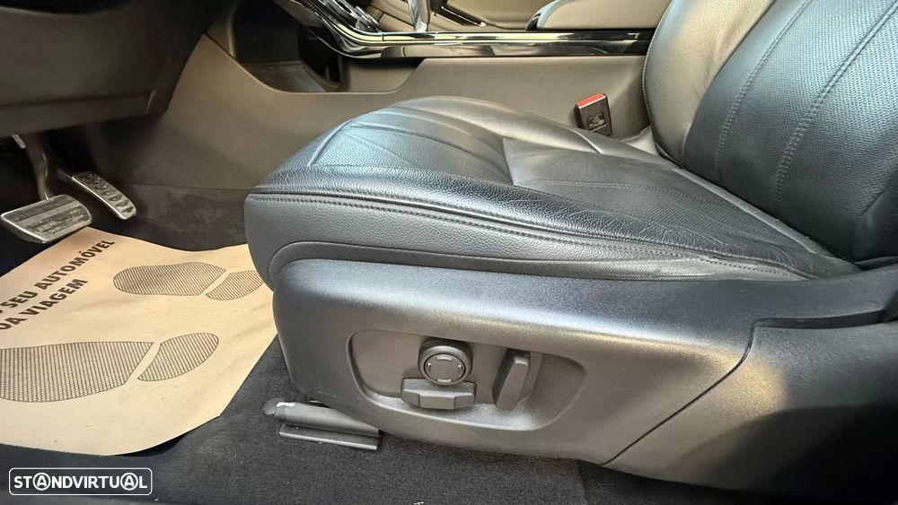 Land Rover Range Rover Evoque 1.5 P300e AWD R-Dynamic HSE Auto - 33