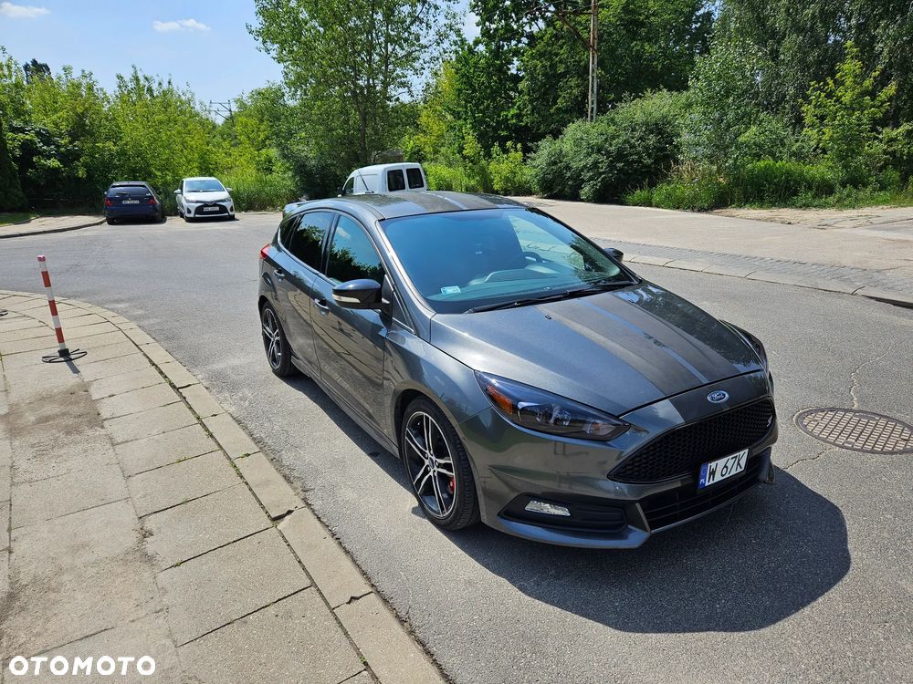 Ford Focus 2.0 EcoBoost ST-2 - 2