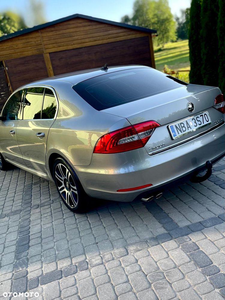 Skoda Superb 1.8 TSI Elegance DSG - 5