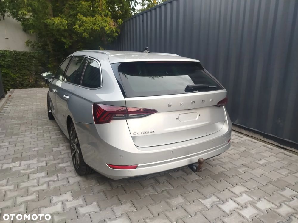 Skoda Octavia 2.0 TDI SCR L&K DSG - 2