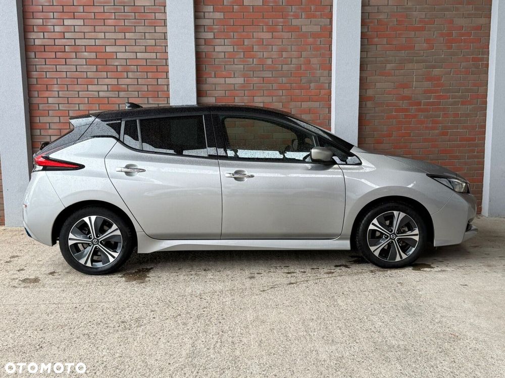 Nissan Leaf - 8