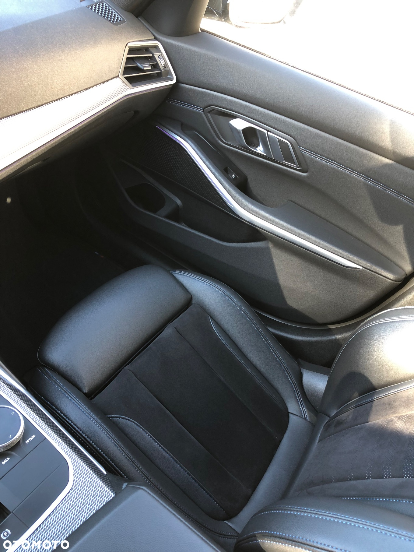 BMW Seria 3 320d Touring xDrive Edition M Sport Shadow - 29