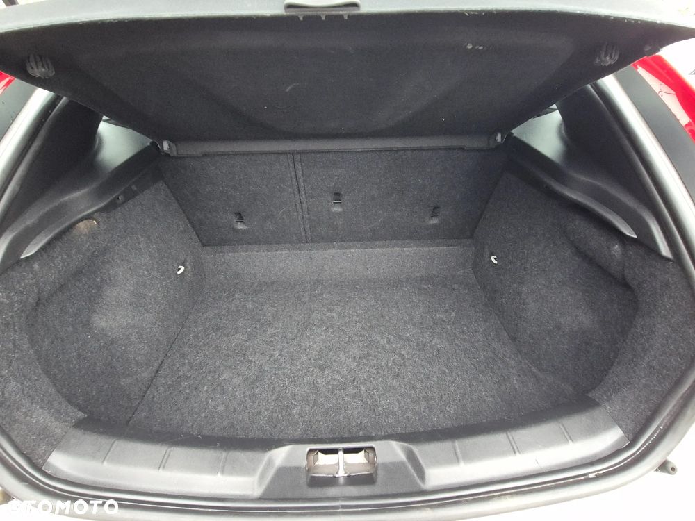 Volvo V40 D2 RDesign - 29