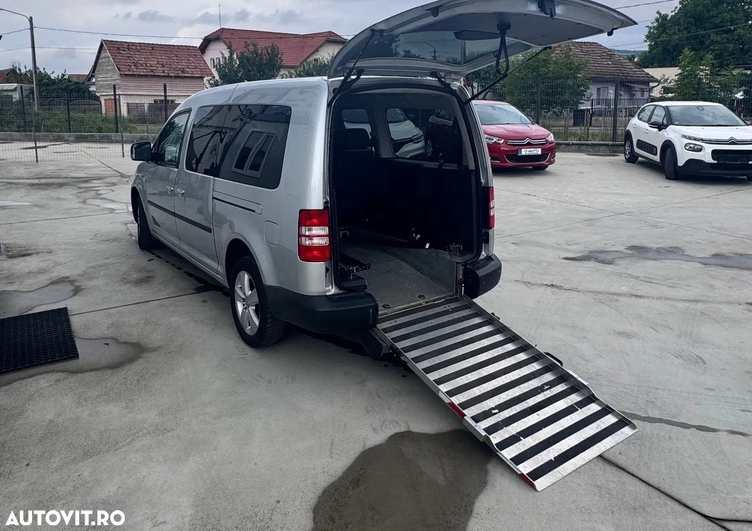 Volkswagen Caddy Maxi 2.0 TDI Comfortline DSG - 5