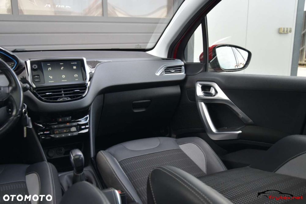Peugeot 2008 - 24