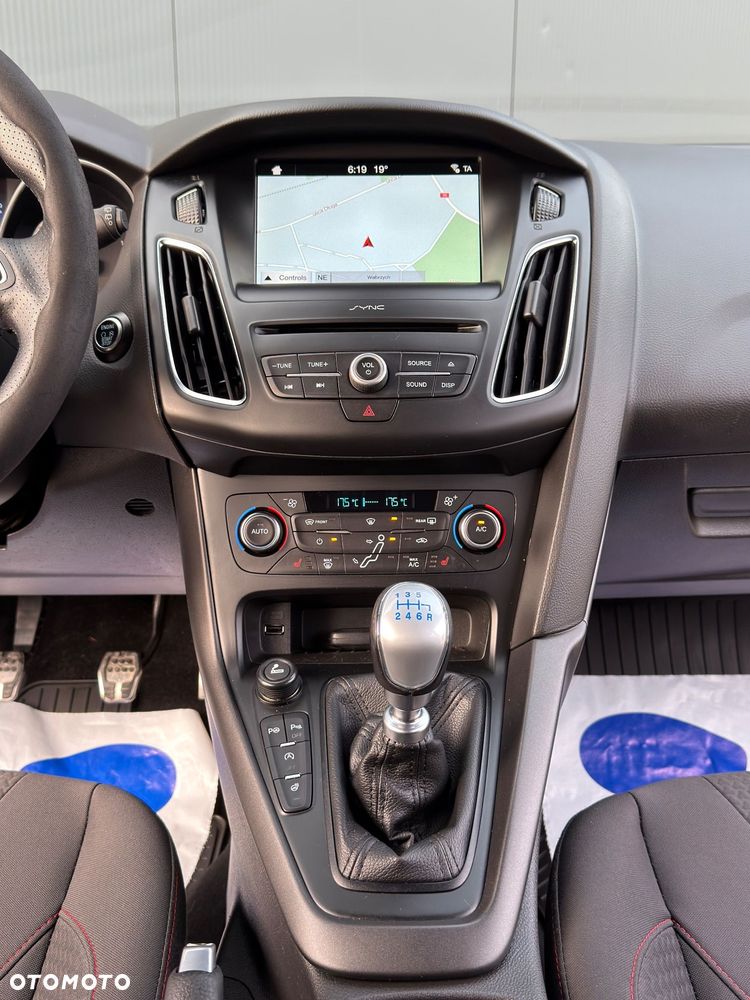 Ford Focus 1.0 EcoBoost ST-Line Black ASS - 37