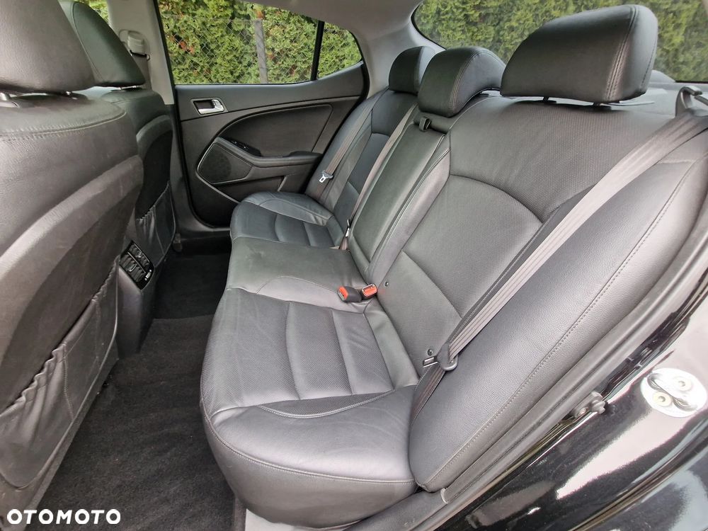 Kia Optima 2.0 CVVT Hybrid Spirit - 10