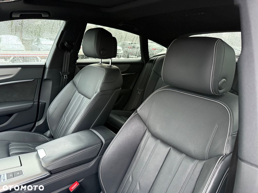 Audi A7 Sportback - 12