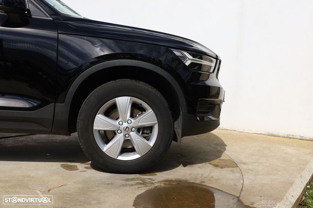 Volvo XC 40 1.5 T2 Momentum Core - 5