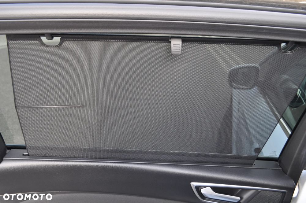 Ford S-Max - 23