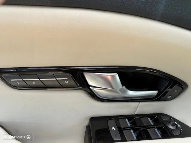 Land Rover Range Rover Evoque D200 Dynamic HSE - 13