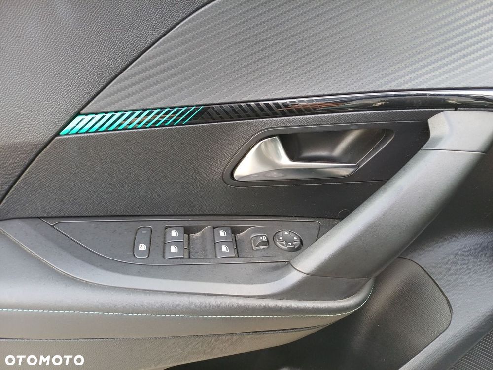 Peugeot 2008 1.2 PureTech Allure Pack S&S EAT8 - 24
